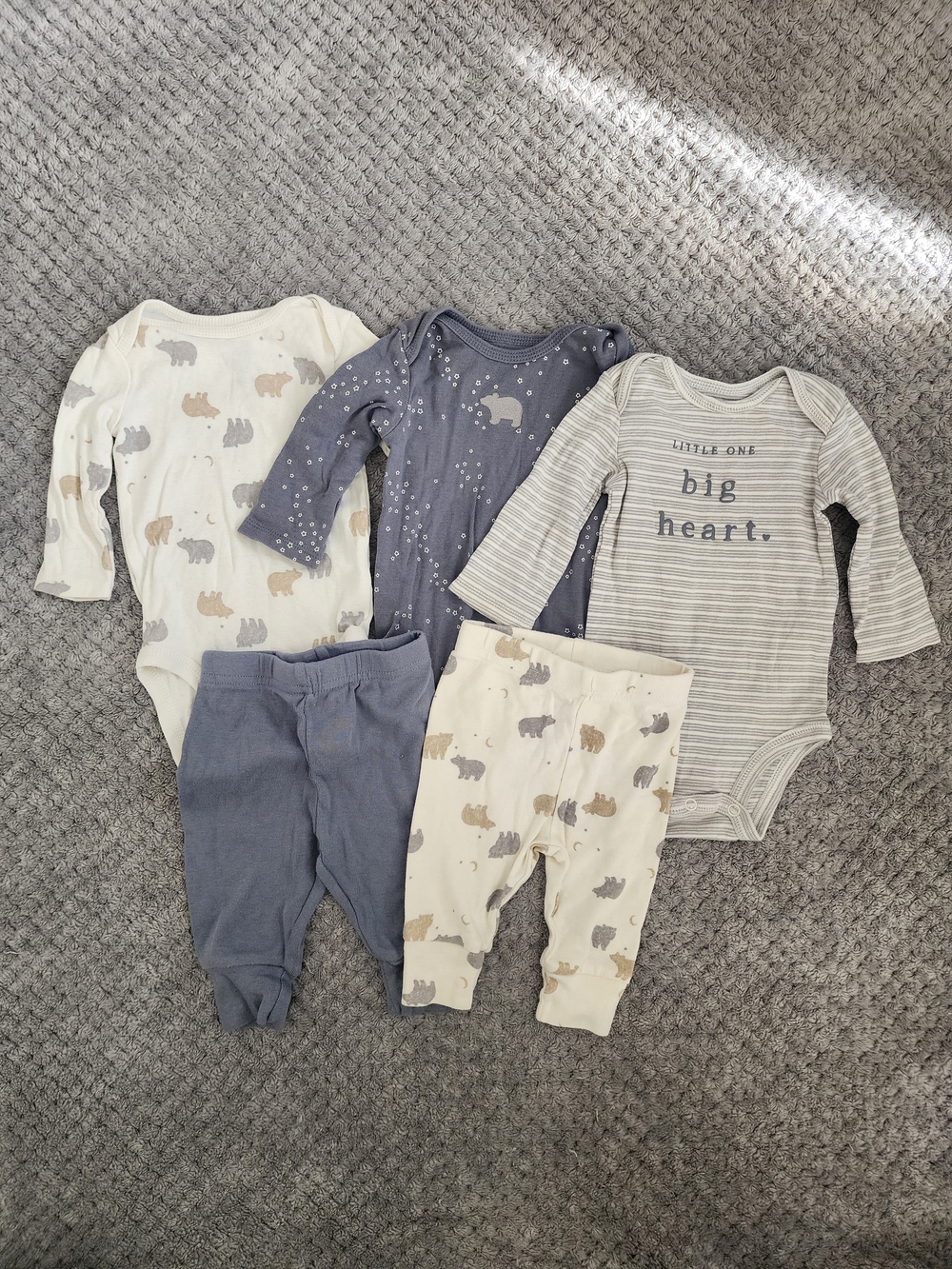 Bear Print & Stripe Long-Sleeve Baby One-Piece Set